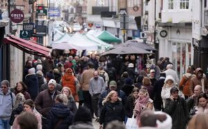 UK economy heading for ‘worst of all worlds’, CBI warns – as businesses expect fall in activity