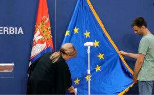 EU urges Serbia not to strengthen ties with Russia