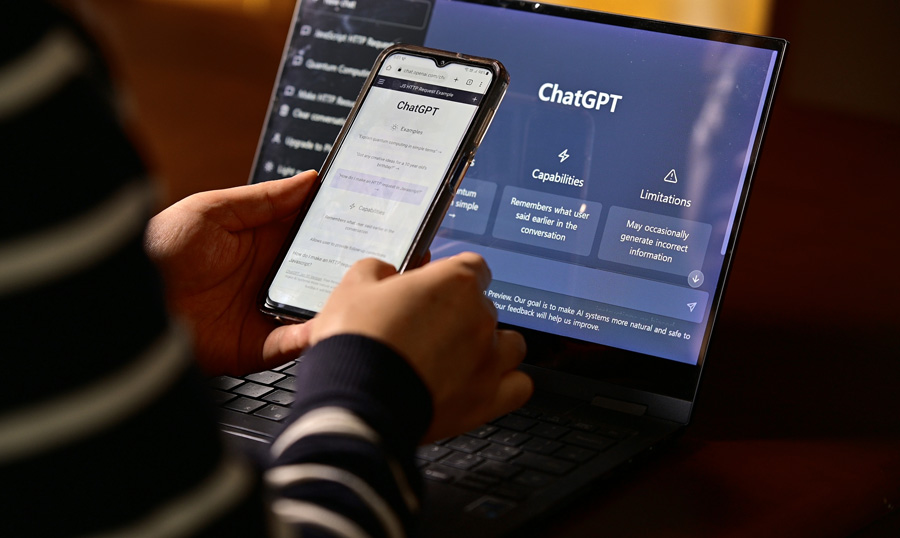 Seoul,,South,Korea,-,February,,2023,:,Computer,Screen,With