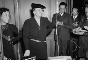 Frances Perkins, the hated wife of entrepreneurs and the voice of the silence of submission
